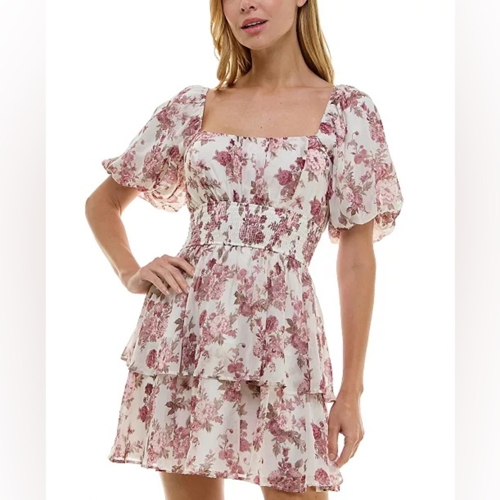 NWT Francesca’s Trixxi White & Pink Floral Smocked Waist Tiered Mini Dress Large